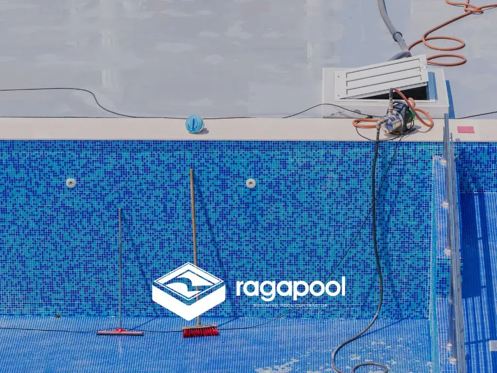 Jasa Perawatan Kolam Renang Demak