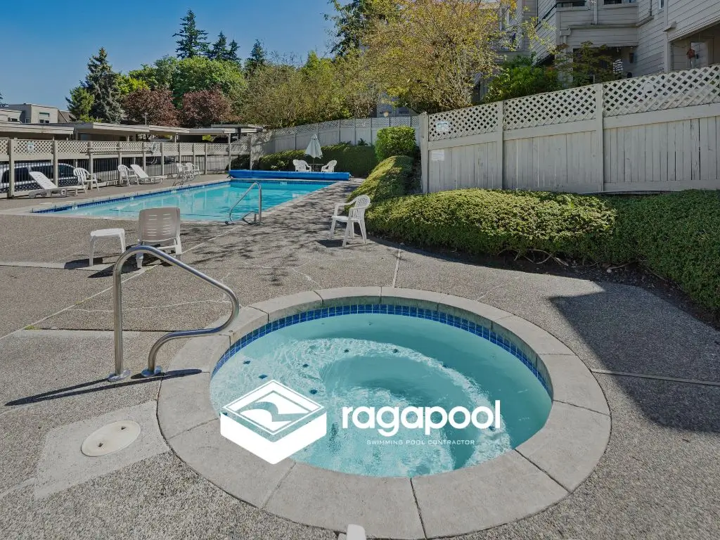 Pembuatan Kolam Renang Jacuzzi