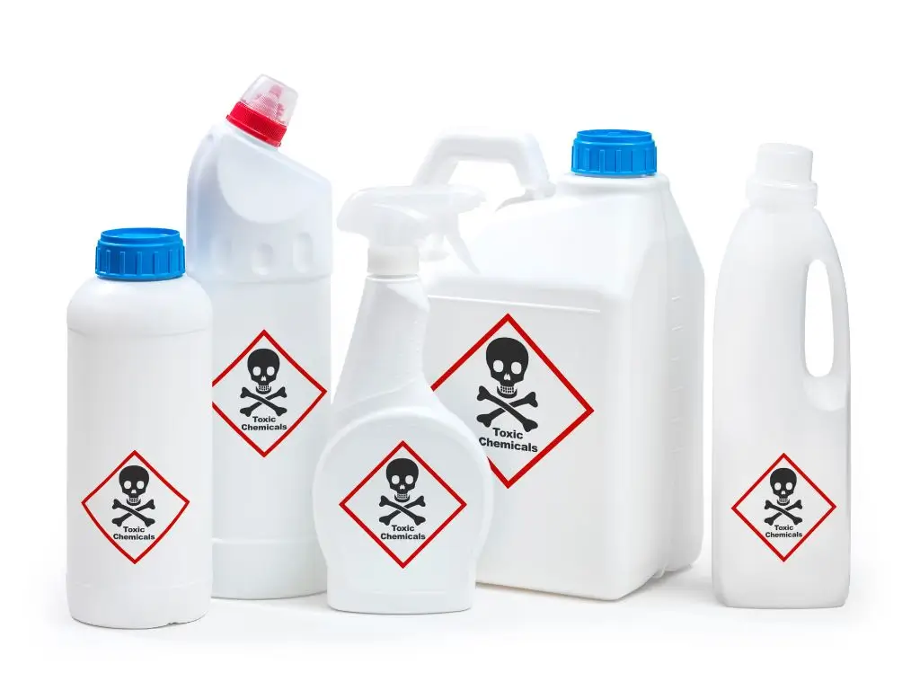 menjernihkan air kolam renang yang hijau chemical